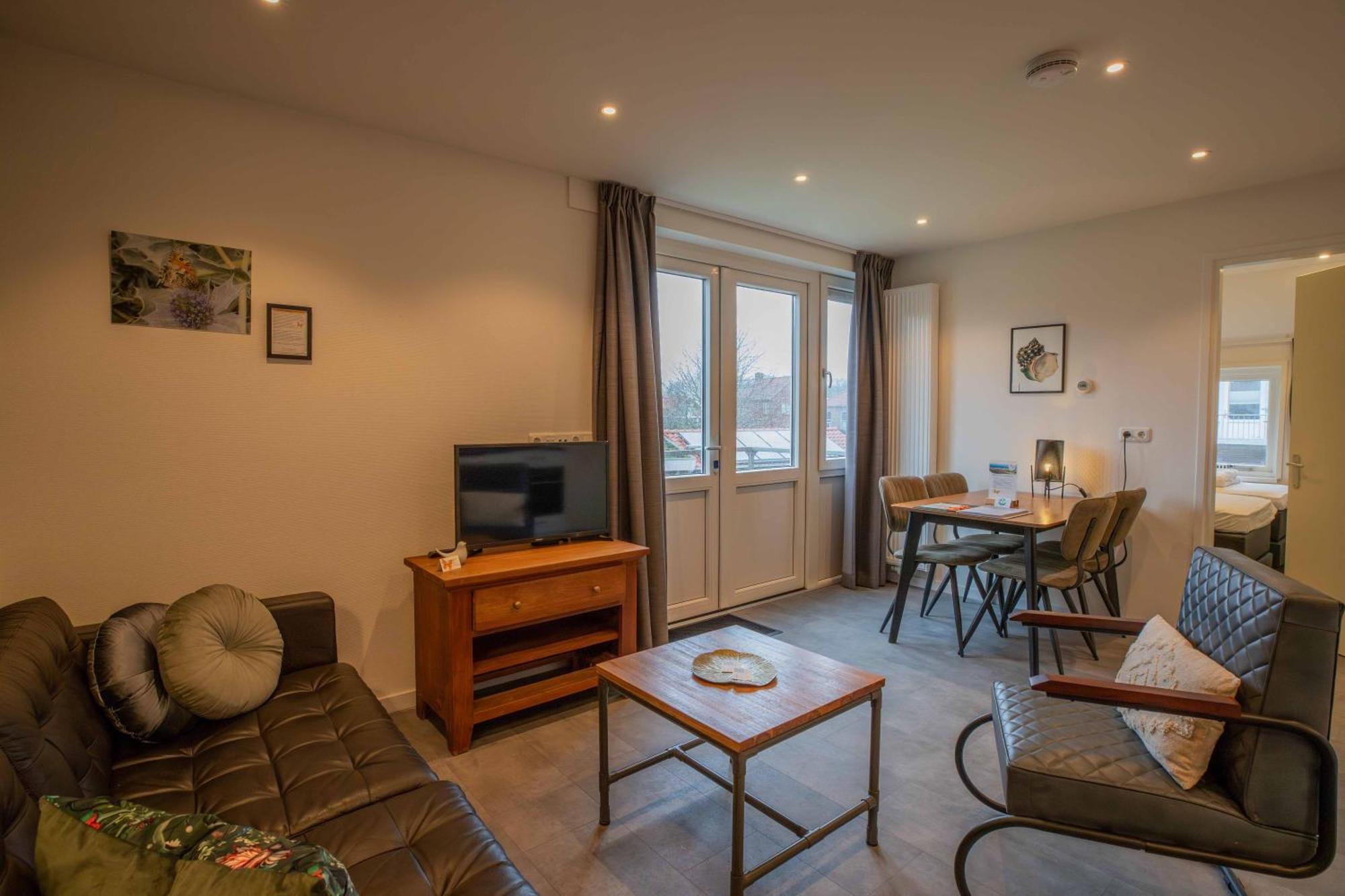 De Vlindertuin Apartment Nes  Room photo